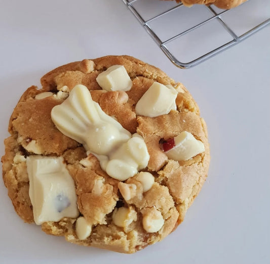 White chocolate and rasberry cookies