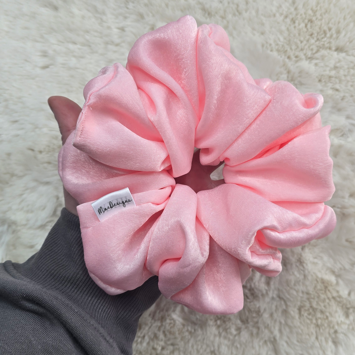 Pink velvet feel Scrunchie. XL.