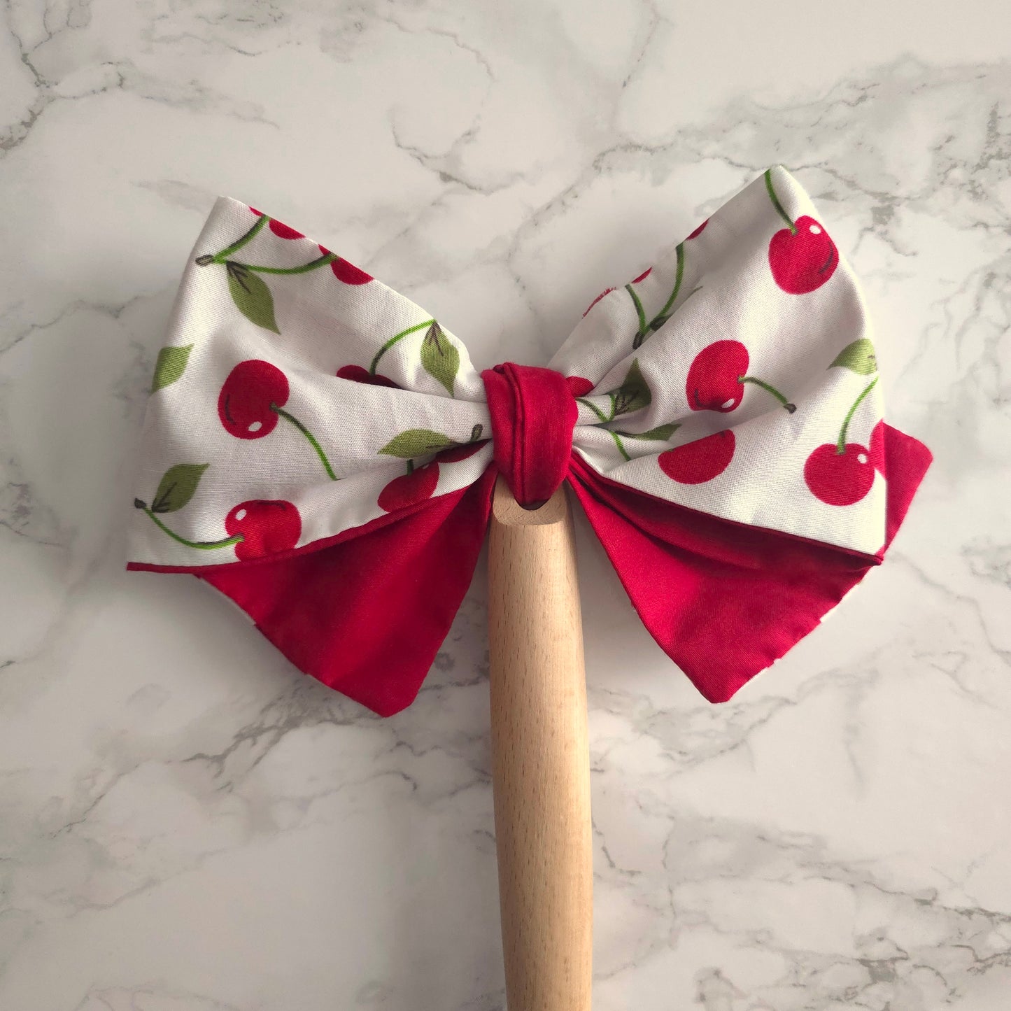 One White & Red Cherry Bow Best Nan Ever - Decorative Wooden Spoon