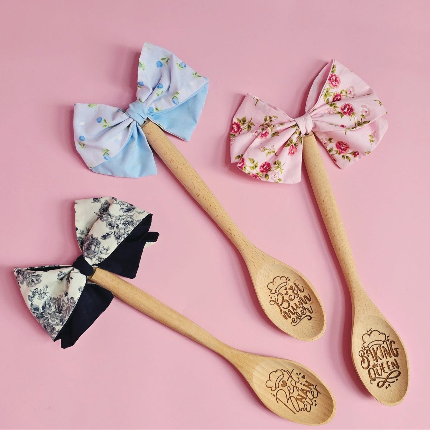 One Red & White Polka Dot Bow Best Nan Ever - Decorative Wooden Spoon