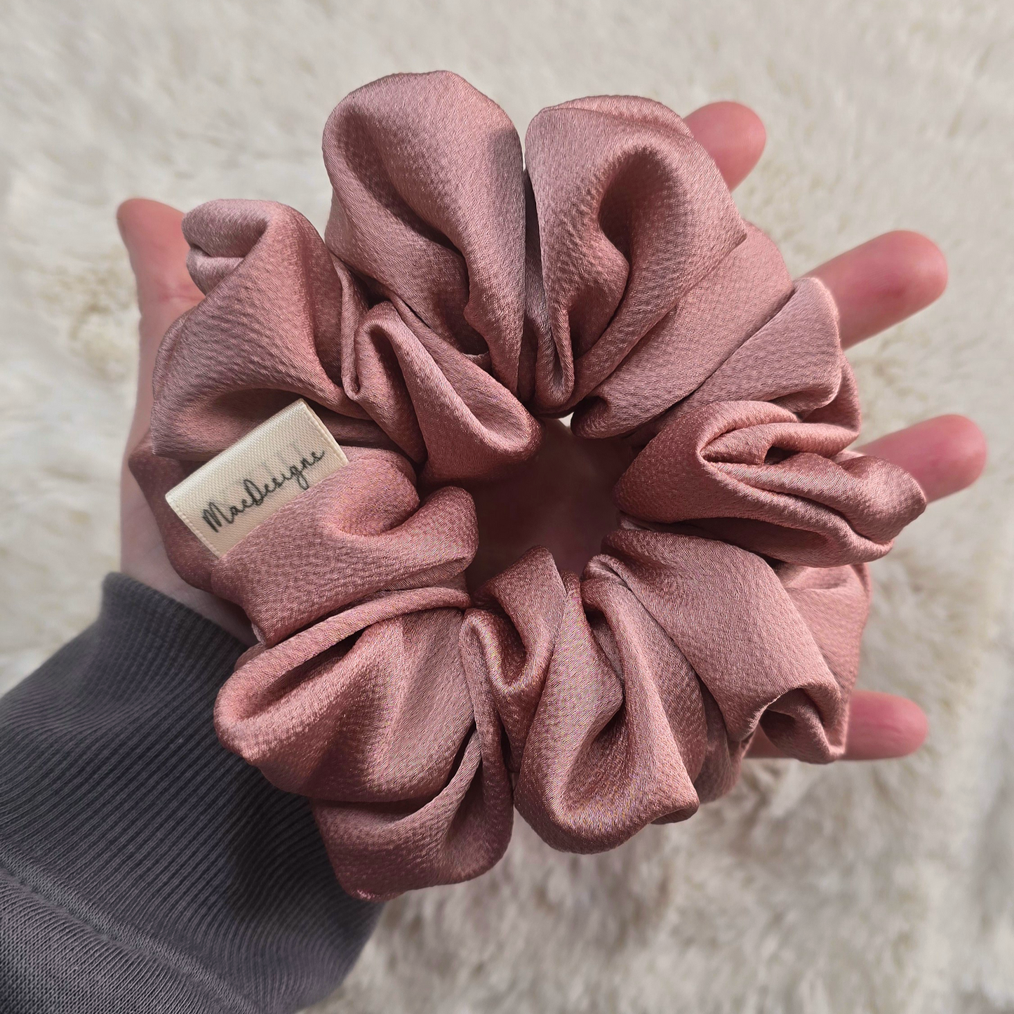 Dusty Pink Bubble Satin, XL. Simply Beautiful.