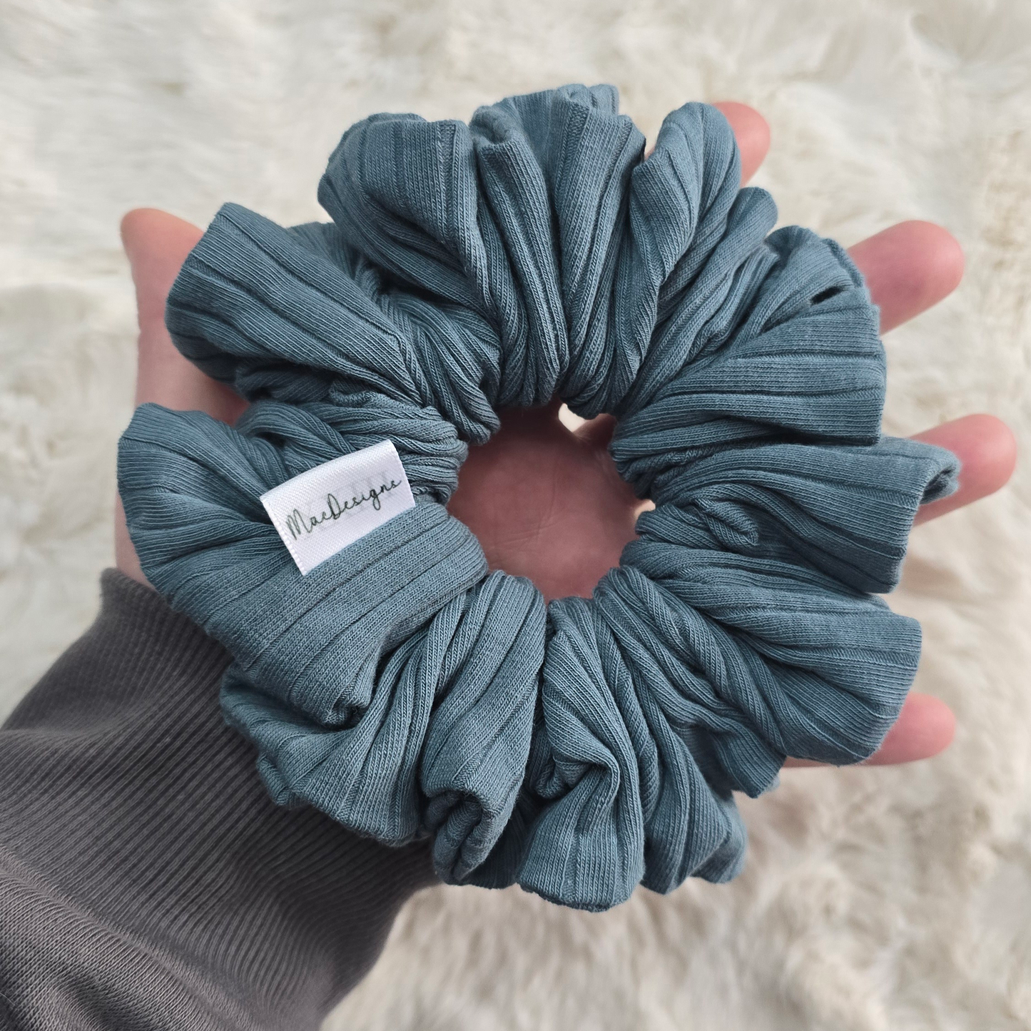 Blue green wide ribbed jersey scrunchie. XL Fluffy