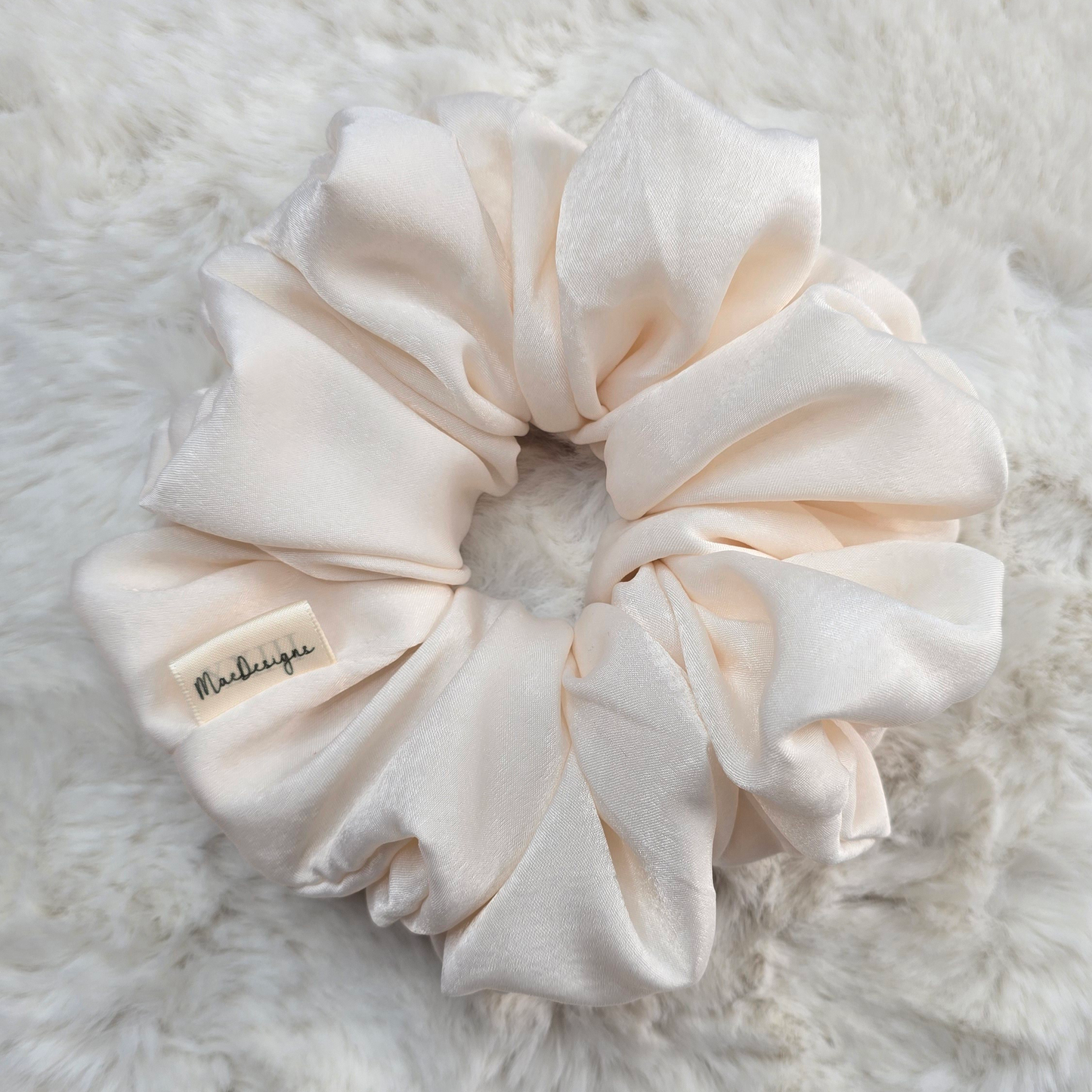 Cream / Ivory soft Scrunchie. XXL. Light weight.