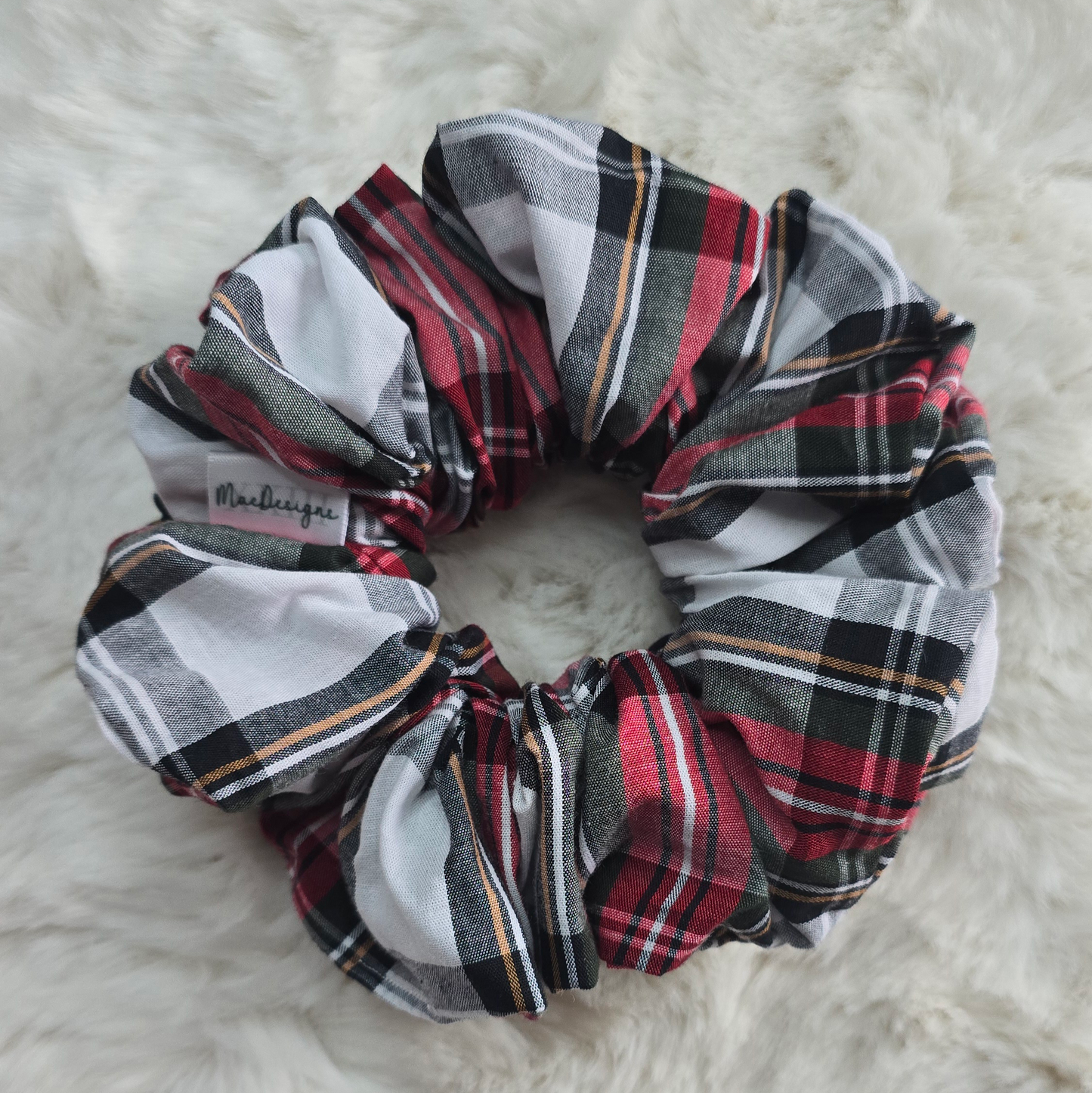 White and Red Tartan scrunchie, XL.