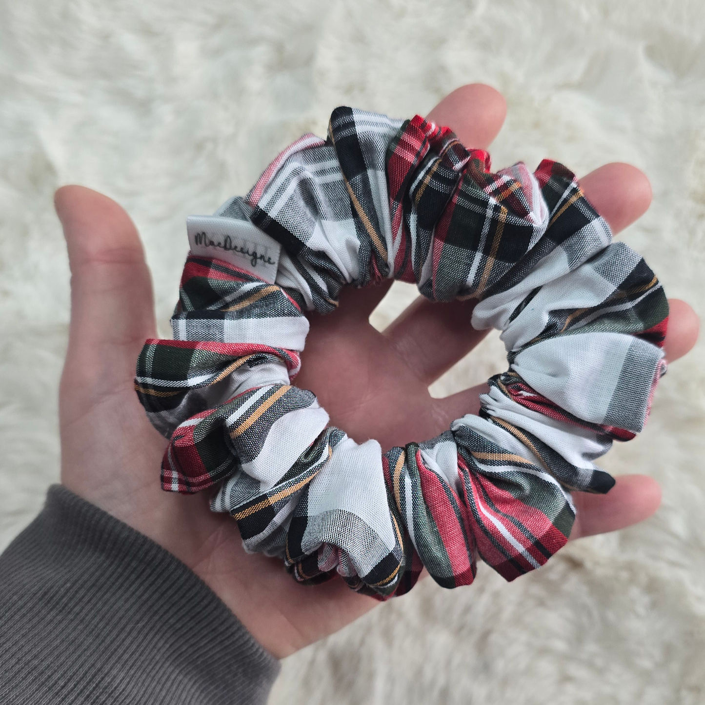 White and Red Tartan scrunchie, Original